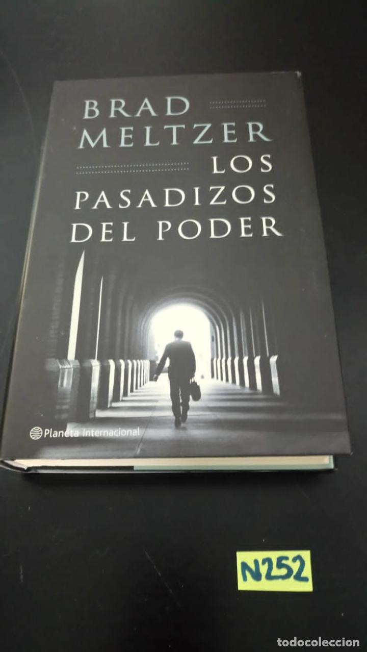 Libros de segunda mano: Los pasadizos del poder - Foto 1