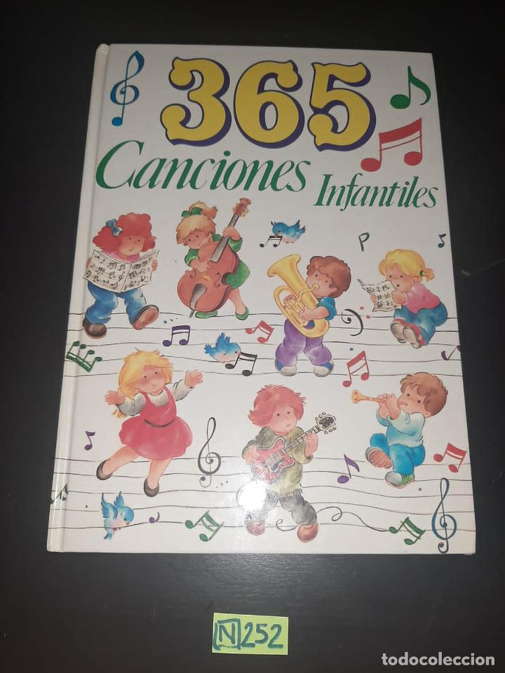 Libros de segunda mano: 365 canciones infantiles - Foto 1