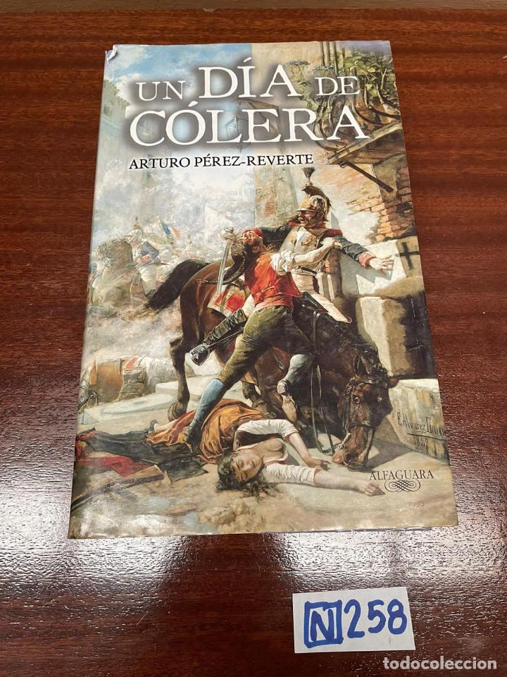 Libros de segunda mano: Un dia de colera - Foto 1