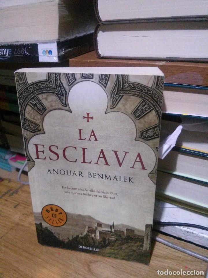 Libros de segunda mano: LA ESCLAVA, ANOUAR BENMALEK, ED. DEBOLSILLO - Foto 1