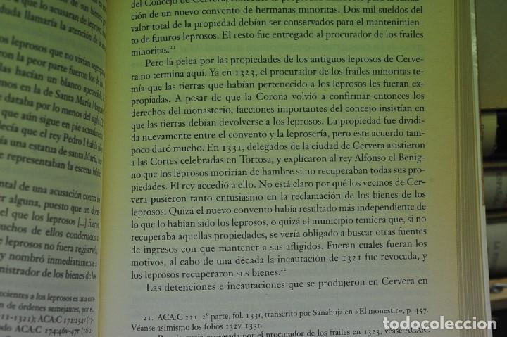 Libros de segunda mano: Comunidades de violencia. David Nirenberg - Foto 4