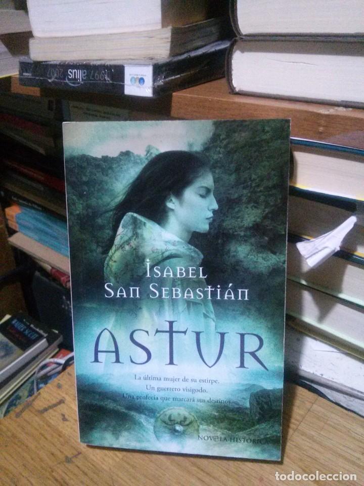 Libros de segunda mano: ASTUR , ISABEL SAN SEBASTIAN, ED. ESFERA - Foto 1