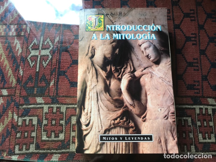 Libros de segunda mano: Introducci&oacute;n a la mitolog&iacute;a. Mitos y leyendas. Lewis Spence - Foto 1