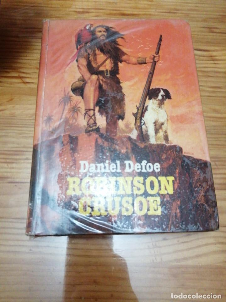 Libros de segunda mano: Libro DANIEL DEFOE ROBINSON CRUSOE a&ntilde;o 1979 - Foto 1