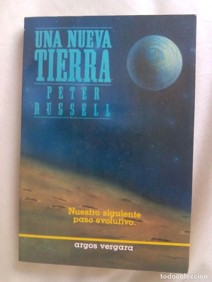 Libros de segunda mano: UNA NUEVA TIERRA / PETER RUSSELL - Foto 1