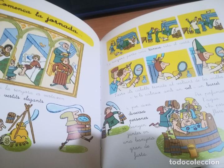 Libros de segunda mano: Cavallers i castells - Col&middot;lecci&oacute; Mini Larousse - en catal&agrave; - Foto 4