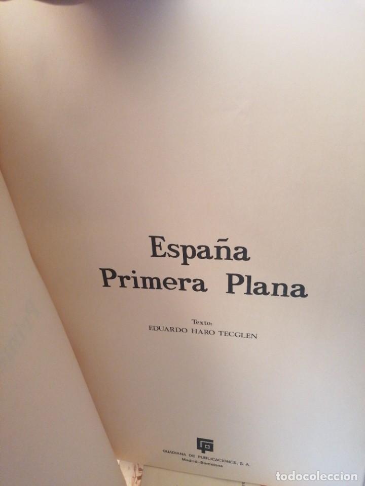 Libros de segunda mano: Espa&ntilde;a Primera Plana. Texto Haro Tecglen - Foto 1