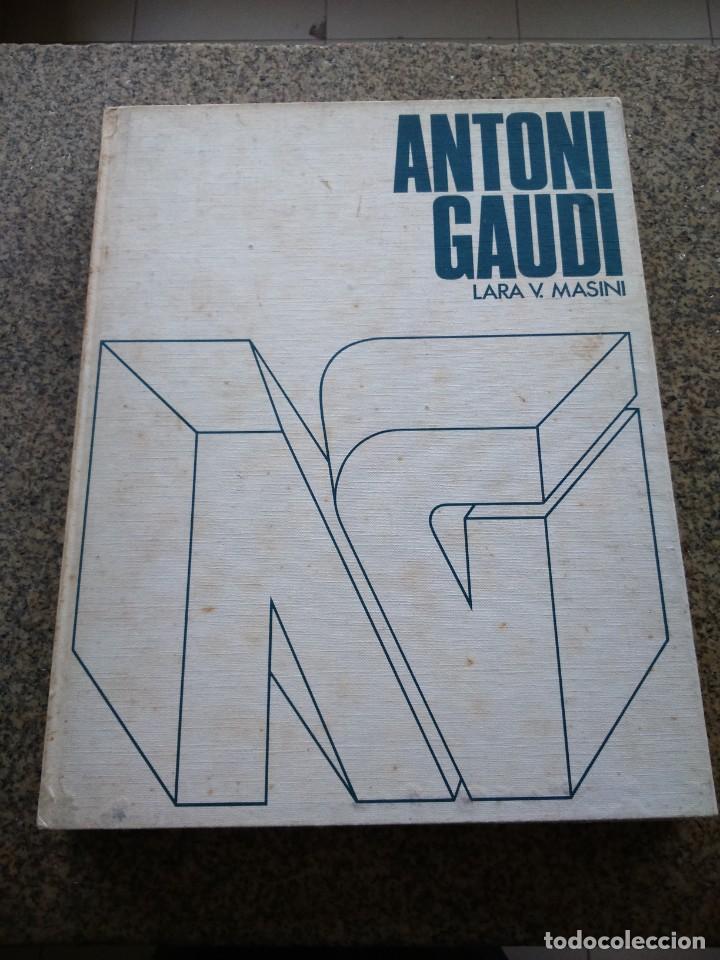 Libros de segunda mano: ANTONI GAUDI -- LARA V. MASINI -- CIRCULO 1972 -- - Foto 1