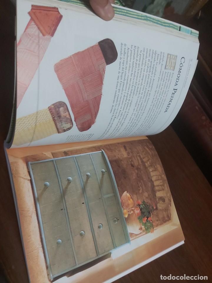 Libros de segunda mano: PINTAR MUEBLES F&Aacute;CIL Y DIVERTIDO. ANIE SLOAN. - Foto 4