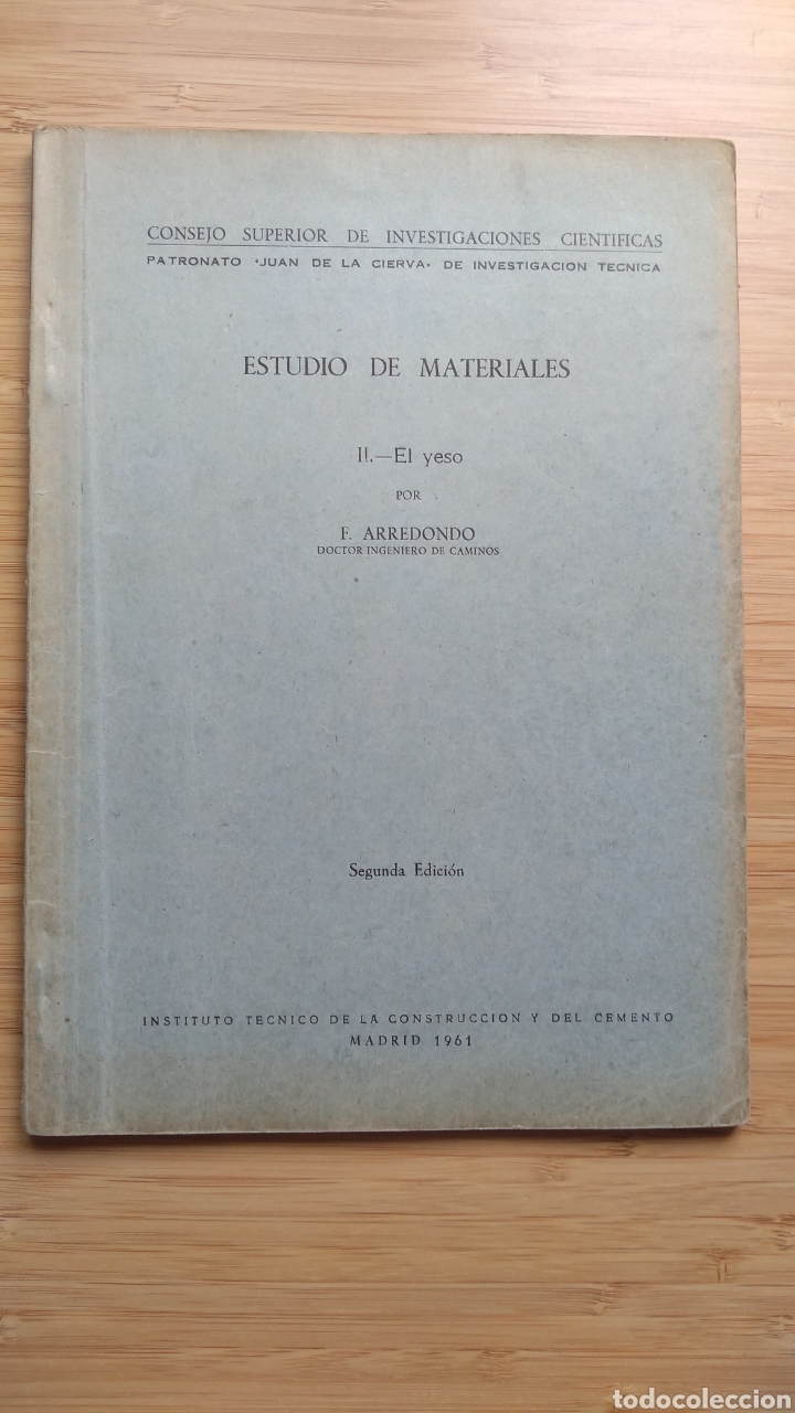 Libros de segunda mano: Estudio de materiales. 2 - El yeso - F. Arredondo - Foto 1