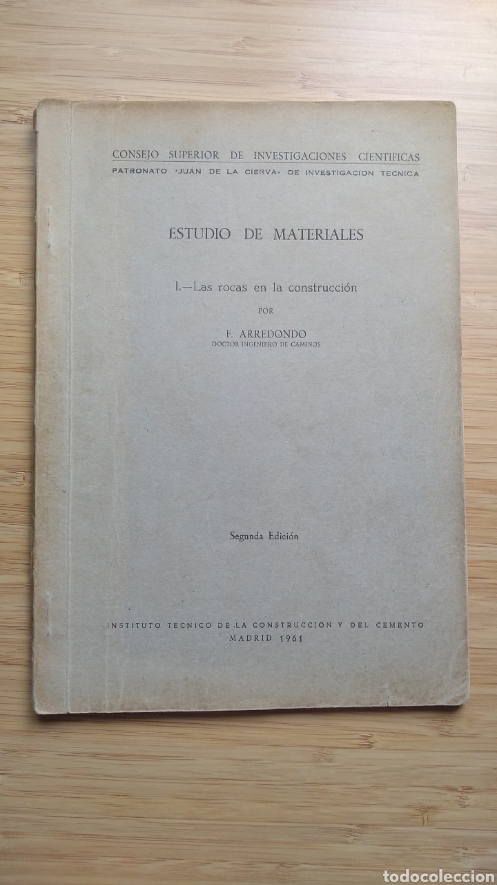 Libros de segunda mano: Estudio de materiales. 1 - Las rocas en la construccion - F. Arredondo - Foto 1