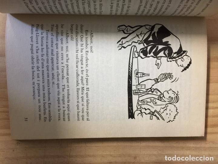 Libros de segunda mano: Corre, Isabel, corre! - Joaquim Carb&oacute; - Foto 2