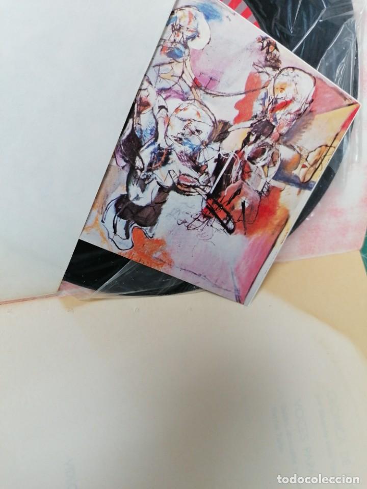 Libros de segunda mano: E. Haro Tecglen. Cr&oacute;nica de un a&ntilde;o. Libro + disco - Foto 2