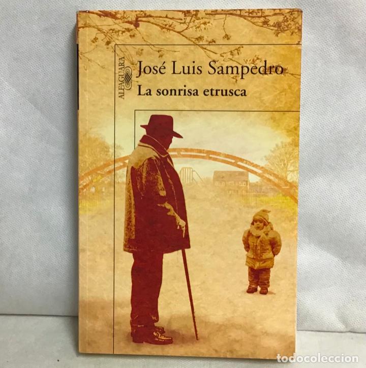 Libros de segunda mano: LA SONRISA ETRUSCA, JOS&Eacute; LUIS SAMPEDRO - Foto 1