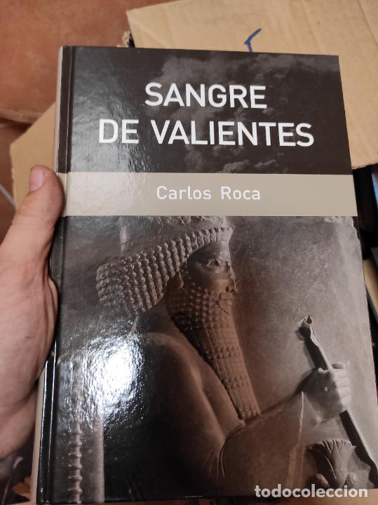 Libros de segunda mano: SANGRE DE VALIENTES DE CARLOS ROCA - Foto 1