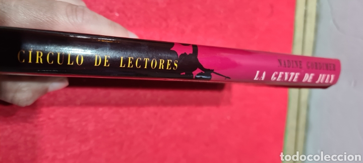 Libros de segunda mano: La gente de July. Nadine Gordimer. C&iacute;rculo de Lectores. - Foto 2