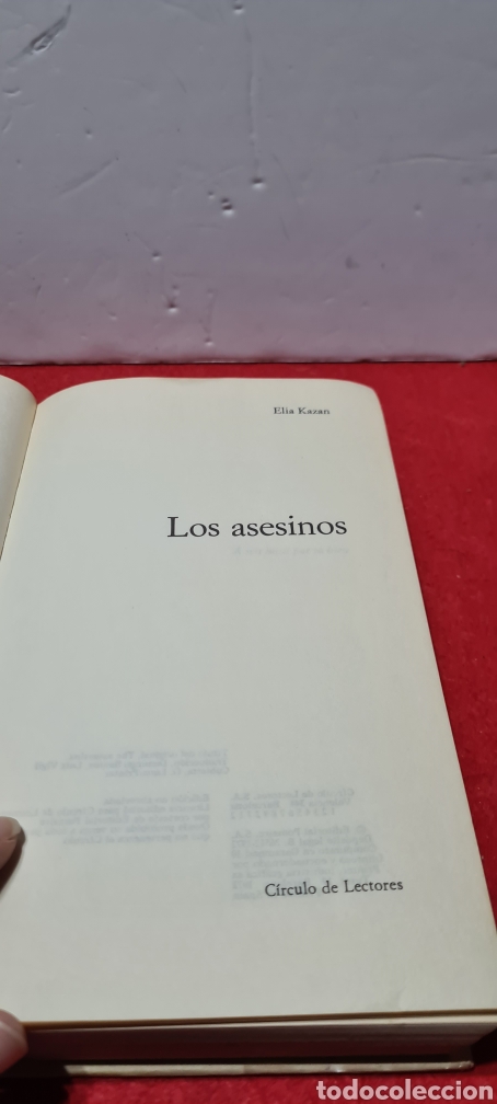 Libros de segunda mano: Los Asesinos. Elia Kazan. C&iacute;rculo de Lectores. - Foto 4