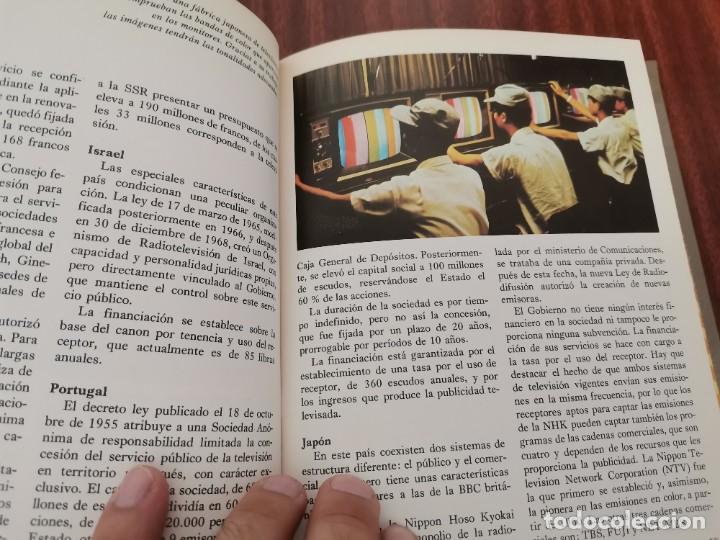 Libros de segunda mano: LA TELEVISI&Oacute;N BIBLIOTECA SALVAT 1974 - Foto 8