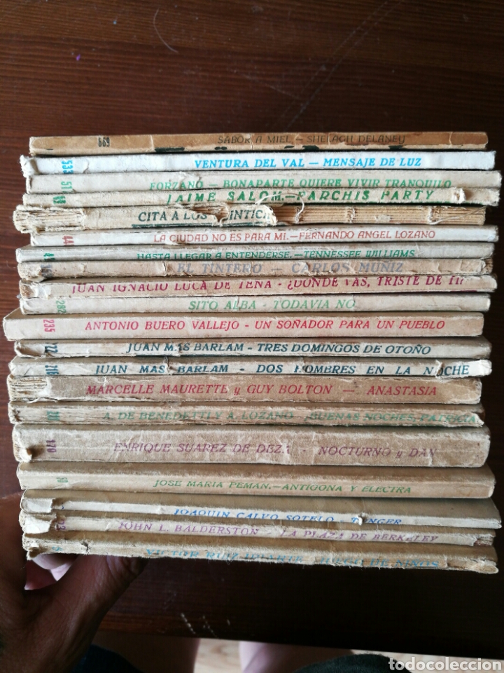 Libros de segunda mano: LOTE DE 20 LIBRITOS DE COLECCION TEATRO. EL ALFIL - Foto 1