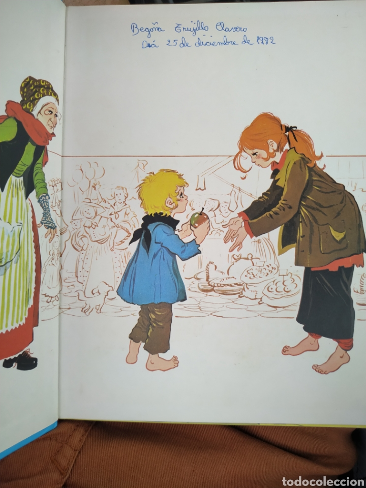 Libros de segunda mano: Libro de Dickens dibujos Mar&iacute;a Pascual ed Toray 1982 - Foto 2