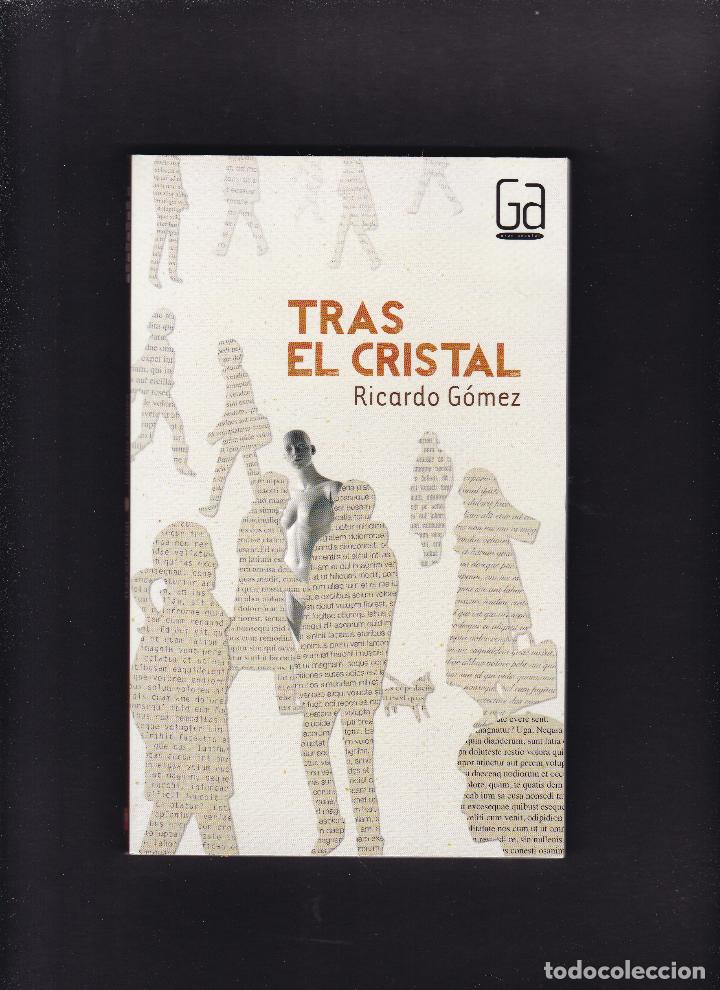 Libros de segunda mano: TRAS EL CRISTAL - RICARDO G&Oacute;MEZ - SM EDITORIAL 2012 - Foto 1