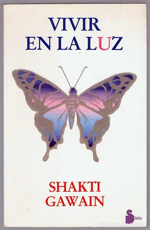 Libros de segunda mano: VIVIR EN LA LUZ SHAKTI GAWAIN - Foto 1