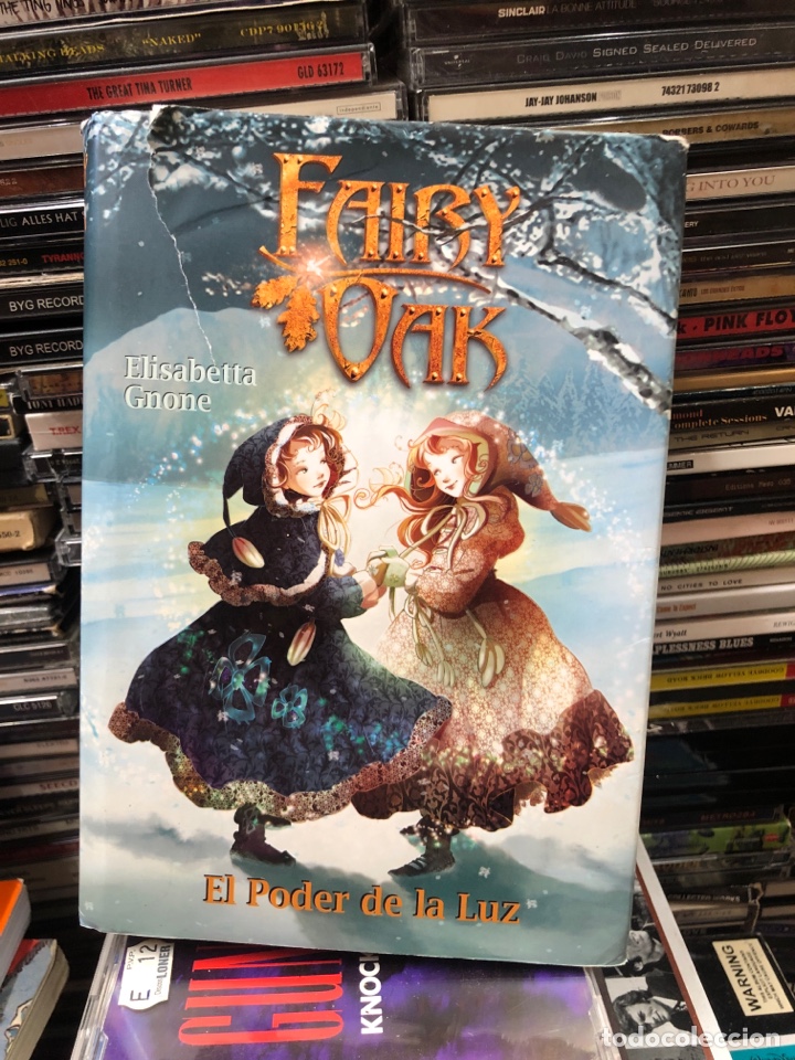 Libros de segunda mano: Fairy Oak El poder de la luz Elisabetta gnone - Foto 1