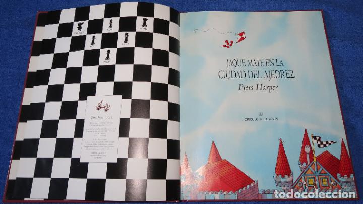 Libros de segunda mano: Jaque Mate en la ciudad del ajedrez - Piers Harper - C&iacute;rculo de Lectores (2000) - Foto 3