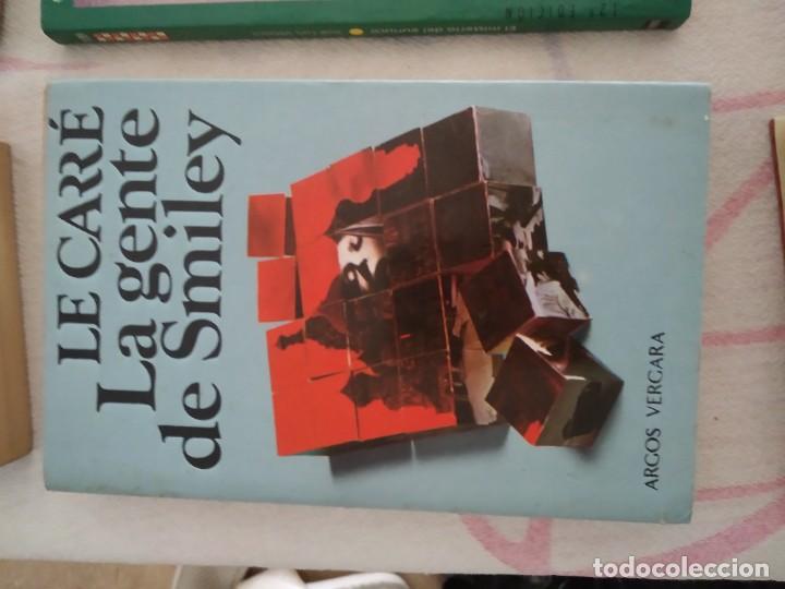 Libros de segunda mano: C-19 LIBRO LE CARRE LA GENTE DE SMILEY ARCOS VERGARA - Foto 1