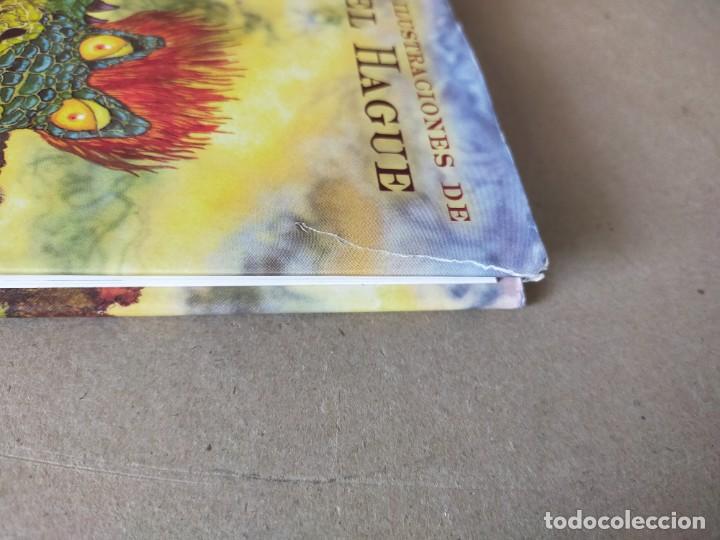 Libros de segunda mano: EL LIBRO DE LOS DRAGONES / Selecci&oacute;n e Ilustraciones: MICHAEL HAGUE / Ediciones B 2006 - Foto 13