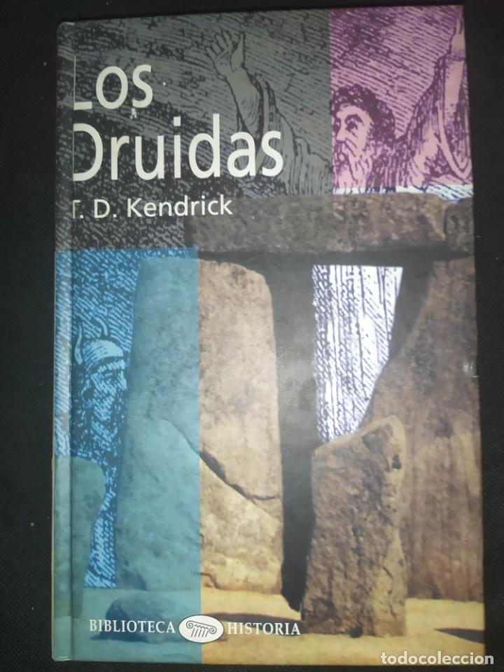 Libros de segunda mano: LOS DRUIDAS - T. D. Kendrick - Foto 1
