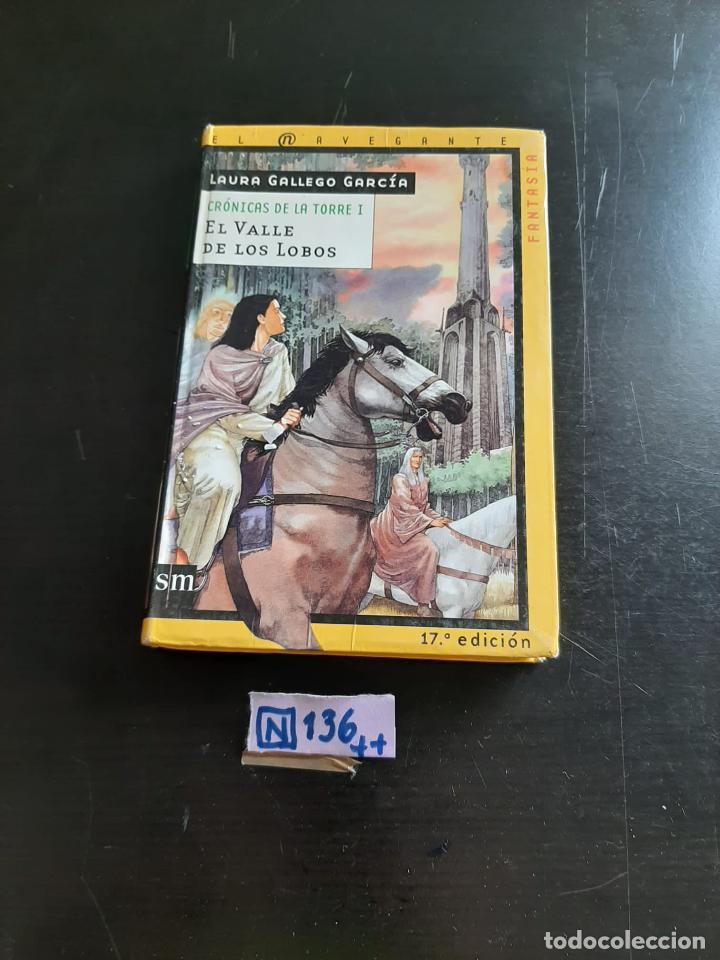 Libros de segunda mano: El valle de los lobos - Foto 1