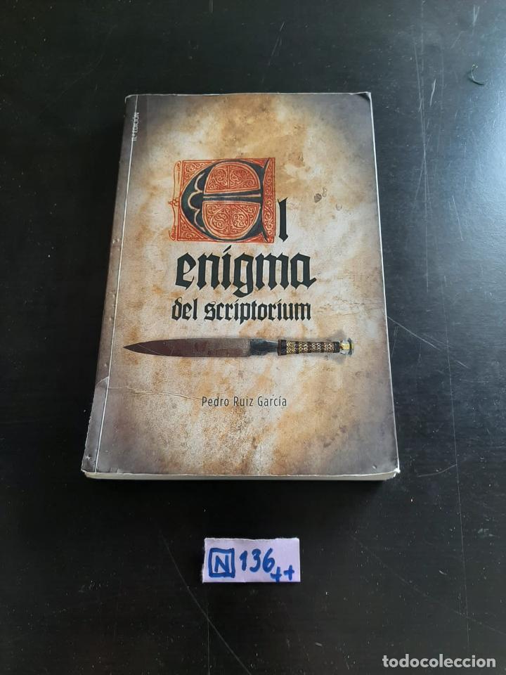 Libros de segunda mano: Enigma del scriptorium - Foto 1