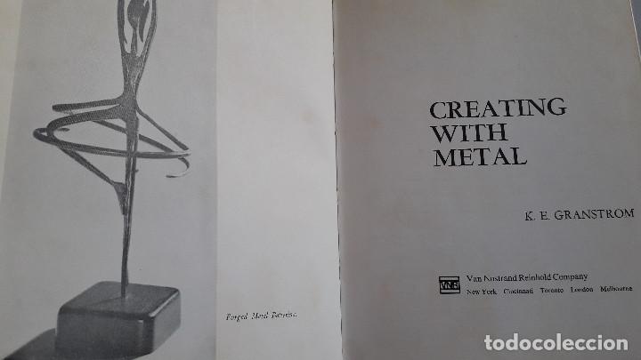 Libros de segunda mano: libro en ingles sobre crear con metales: creating with metal, k.e.granstrom 1968 - Foto 2