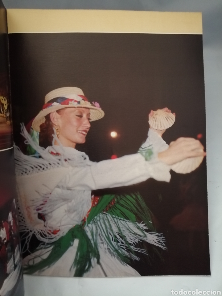 Libros de segunda mano: BALLET GALLEGO REY DE VIANA (TEXTO EN ESPA&Ntilde;OL, FRANC&Eacute;S E INGL&Eacute;S) - Foto 7