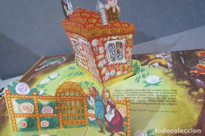 Libros de segunda mano: LA CASITA DE CHOCOLATE. 1974 - Foto 2