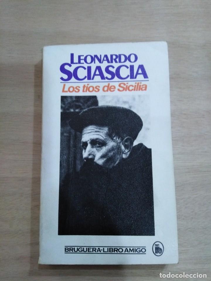 Libros de segunda mano: Los t&iacute;os de Sicilia - Leonardo Sciascia - Foto 1