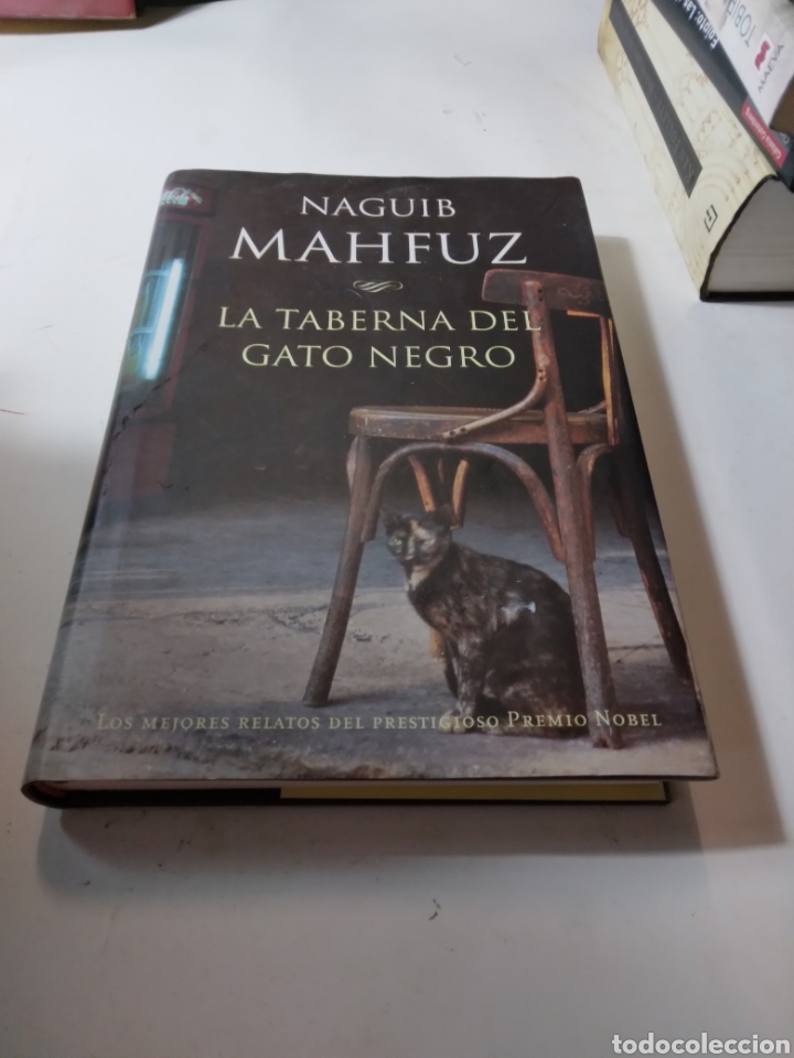 Libros de segunda mano: Naguib Mahfuz, La taberna del gato negro, MR - Foto 1