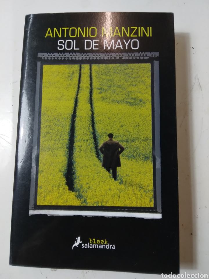 Libros de segunda mano: Antonio Manzini, Sol de mayo, Salamandra - Foto 1