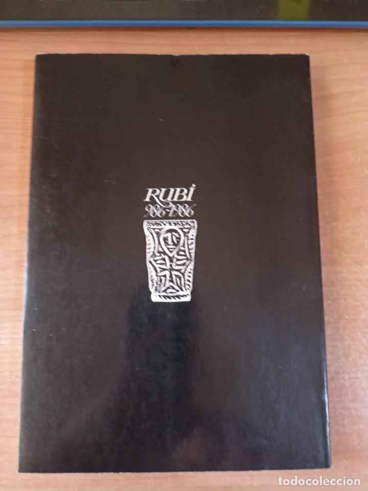 Libros de segunda mano: Aproximaci&oacute; a la hist&ograve;ria de Rub&iacute; - V.V.A.A. - en catal&agrave; - Foto 2