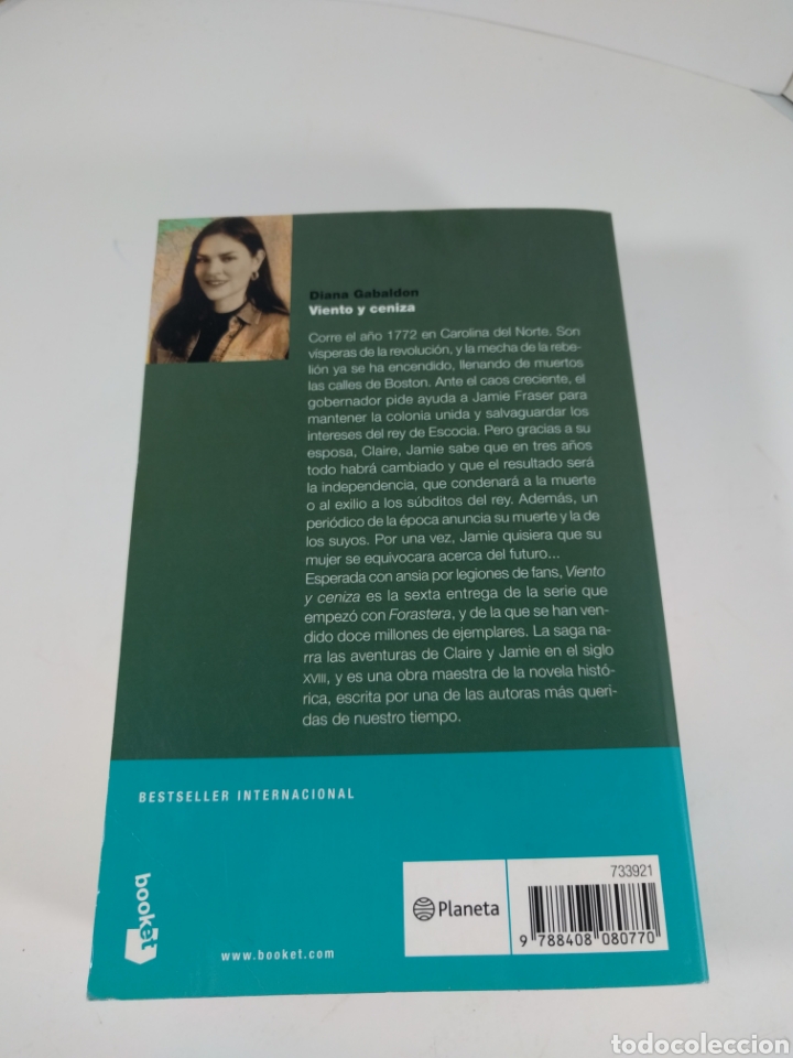 Libros de segunda mano: Diana Gabaldon. Viento y ceniza. Booket. - Foto 2