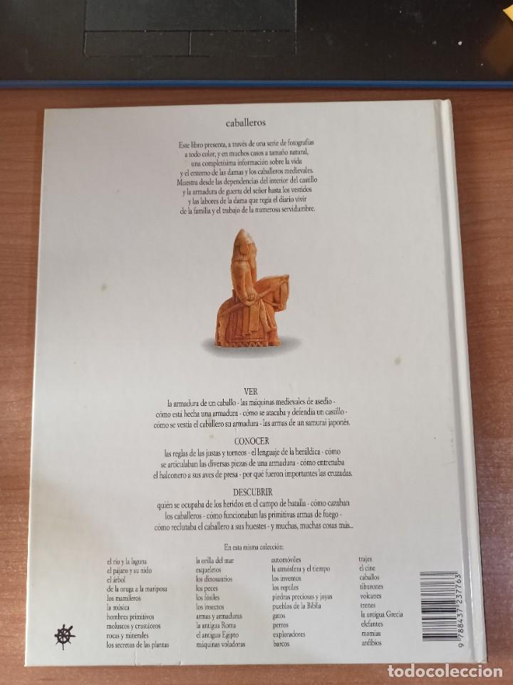Libros de segunda mano: Caballeros - Christopher Gravett / Geoff Dann - Biblioteca Visual Altea - Foto 2