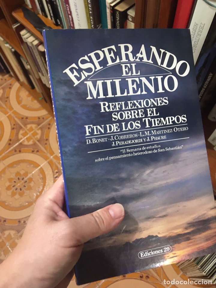 Libros de segunda mano: Esperando el milenio. Reflexiones sobre el fin de los tiempos - Foto 1