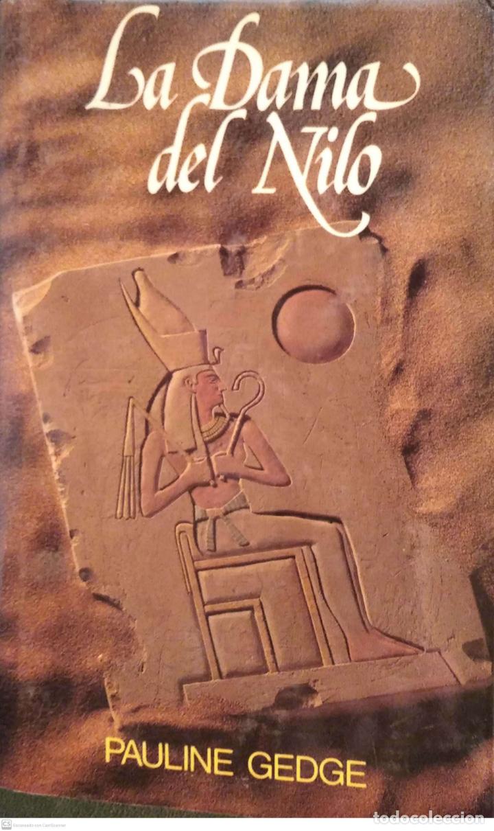 Libros de segunda mano: La Dama del Nilo de Pauline Gedge.C&iacute;rculo de Lectores - Foto 1