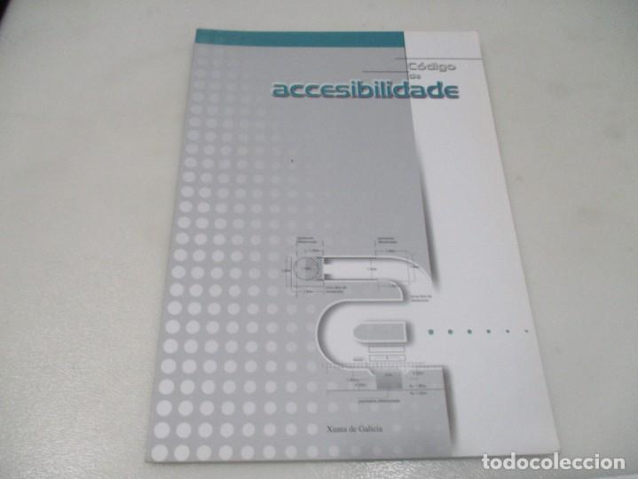 Libros de segunda mano: C&oacute;digo de accesibilidade (gallego) W9657 - Foto 1