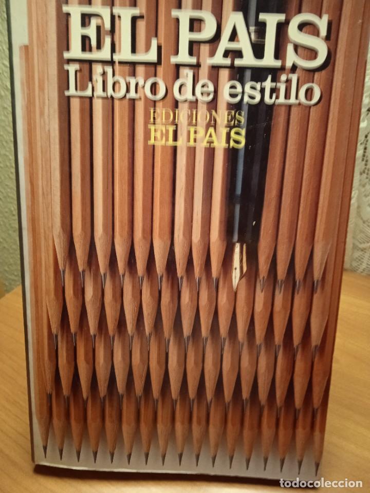 Libros de segunda mano: El Pa&iacute;s. Libro de estilo - Foto 1