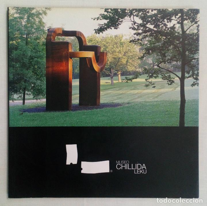Libros de segunda mano: MUSEO CHILLIDA - LEKU. UNA UTOP&Iacute;A CONVERTIDA EN REALIDAD. - Foto 1