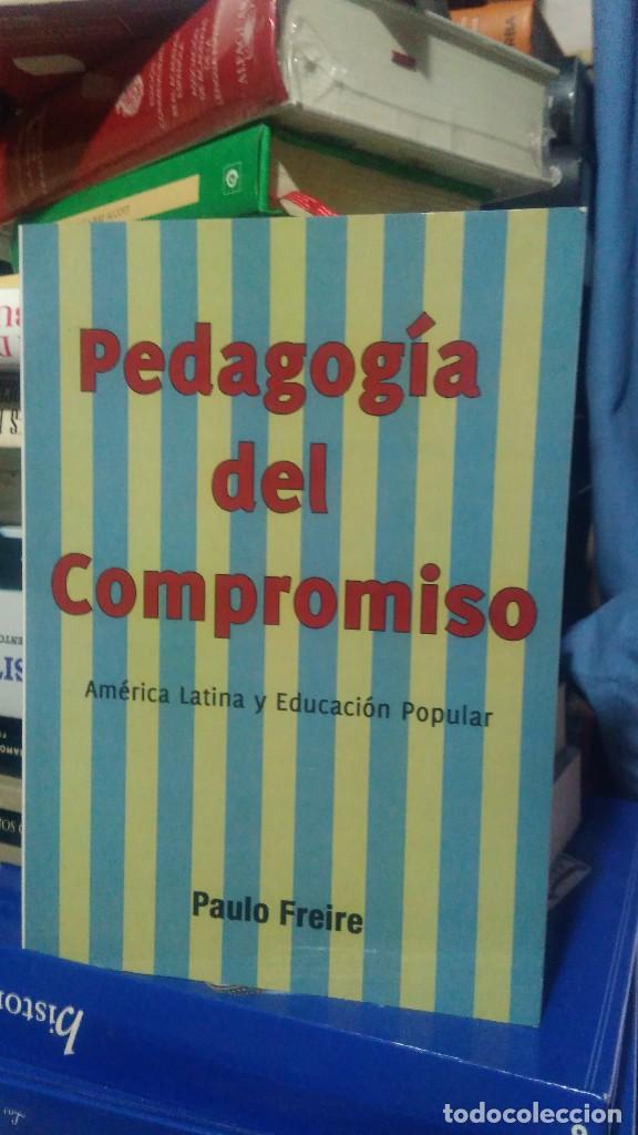 Libros de segunda mano: PEDAGOG&Iacute;A DEL COMPROMISO, PAULO FREIRE, ED. HIPATIA - Foto 1