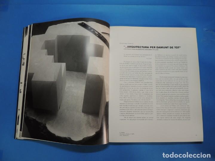 Libros de segunda mano: LIBRO CHILLIDA 2004 FUNDACI&Oacute; JOAN MIRO. - Foto 4