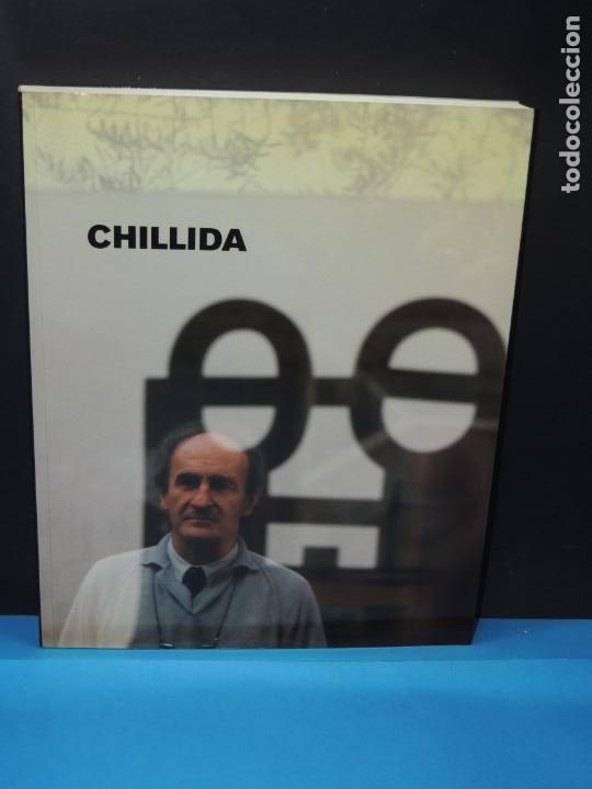 Libros de segunda mano: LIBRO CHILLIDA 2004 FUNDACI&Oacute; JOAN MIRO. - Foto 1